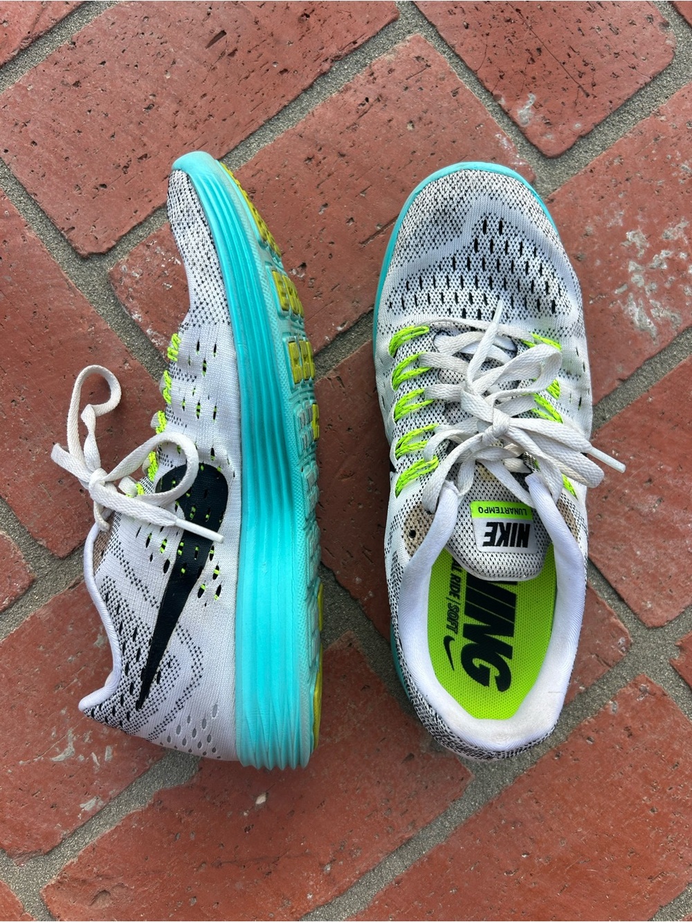 Nike Sneakers Size Women’s 8.5